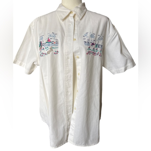 Northern Reflections Tops - VNTG Northern Reflections button down cotton shirt